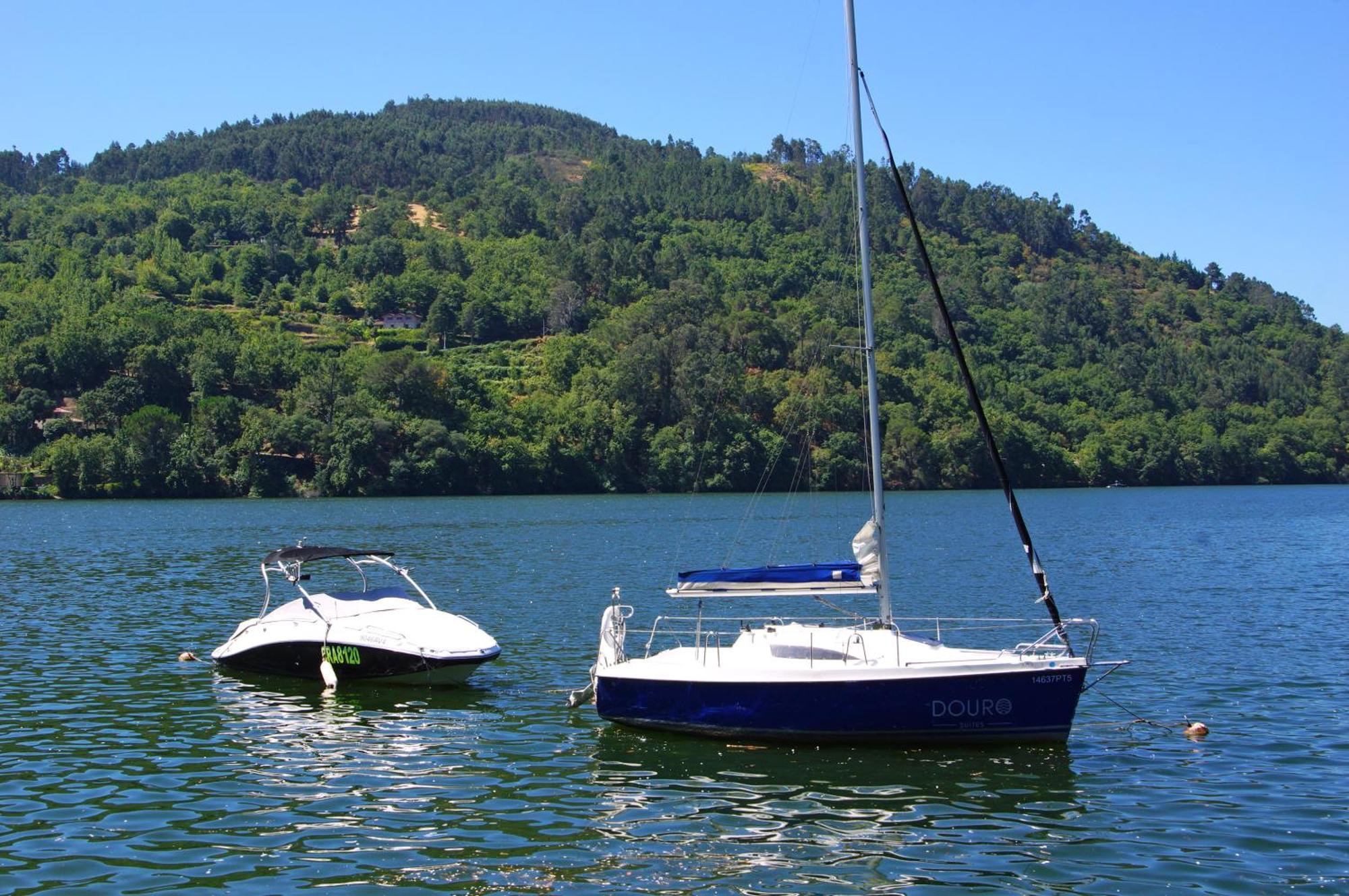 Douro Suites Ribadouro Bagian luar foto